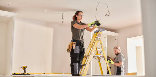 Best Electrical Contractors for Businesses  in Charlevoix, MI